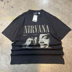 H&M Nirvana Loose Fit Graphic Crewneck T-Shirt